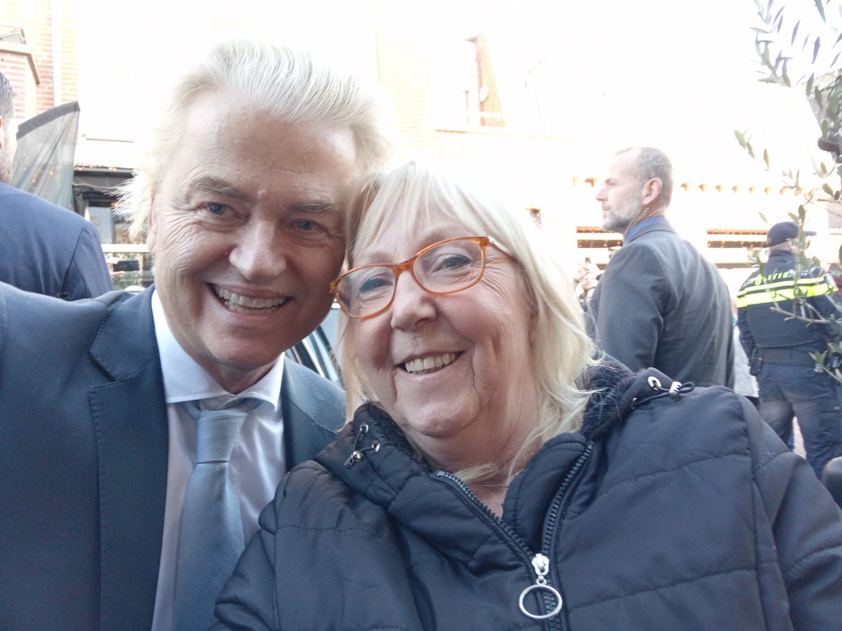 zillaangel's tweet image. Bedankt @geertwilderspvv 
Was een bijzondere ervaring je te ontmoeten