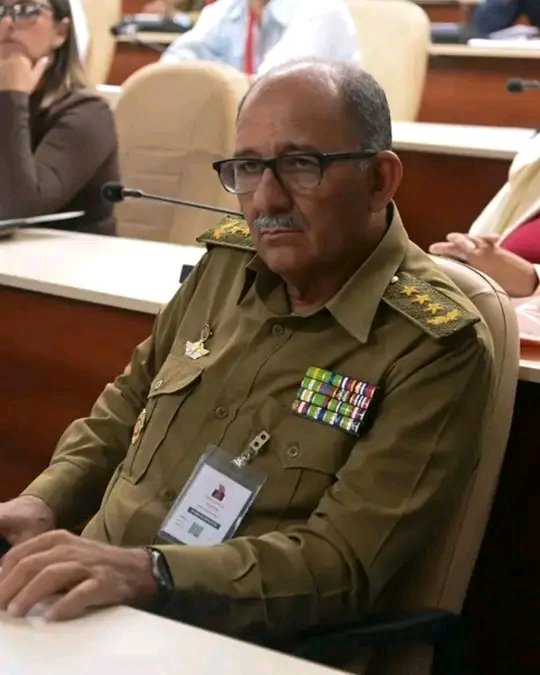 🇨🇺El #XIPlenoCC acordó promover a miembro del Buró Político al General de Cuerpo de Ejército Roberto Legrá Sotolongo, Viceministro Primero y Jefe del Estado Mayor General de las Fuerzas Armadas Revolucionarias.