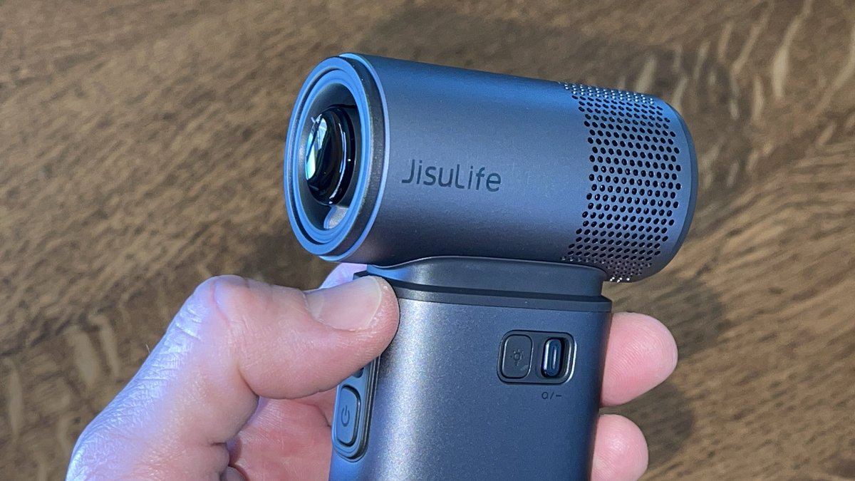 Christen Costa tweet media