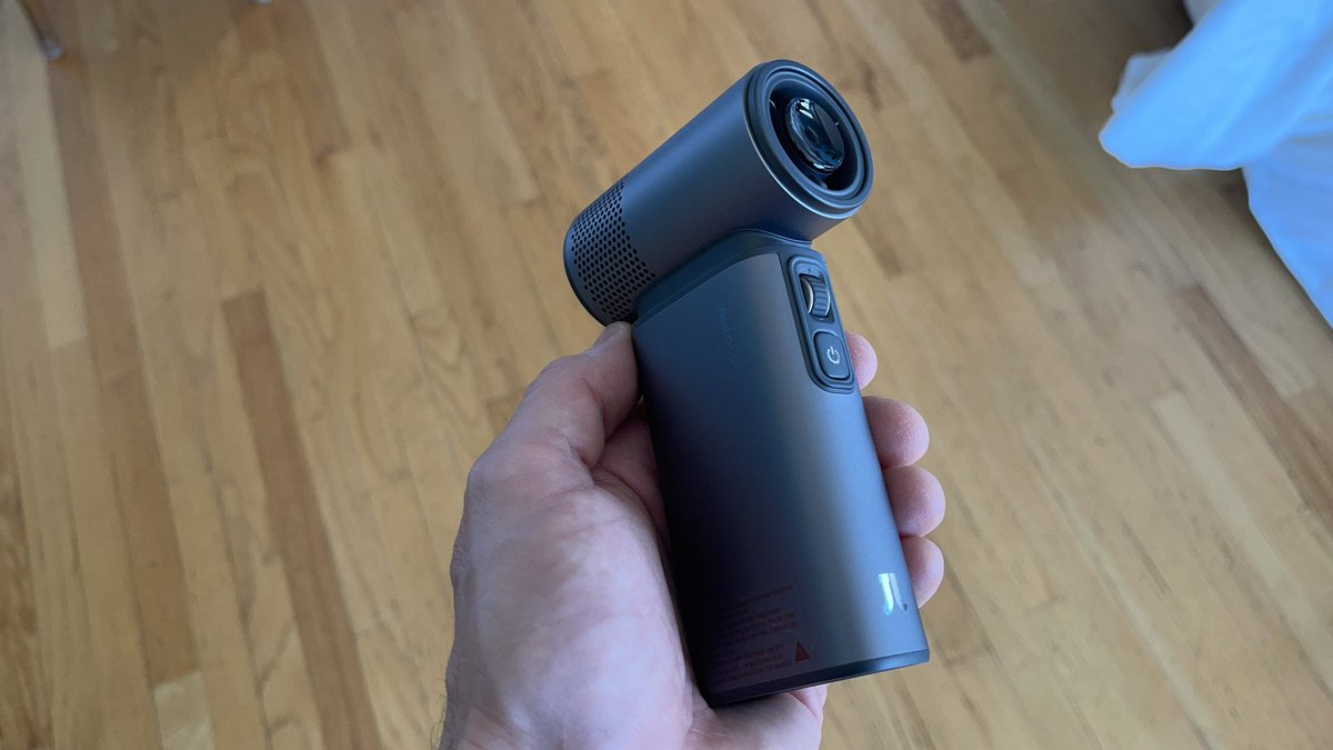 Christen Costa tweet media