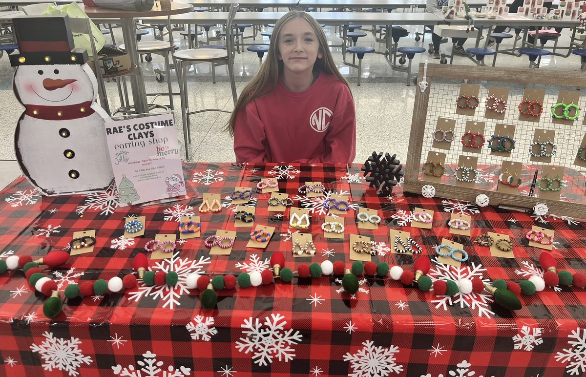 MrsKsheets's tweet photo. Come shop the Pop Up Shop open at CEES today! @ceesjackets @leighjones23 @LCSJackets @nakiahardy @BruceCarrollEDU https://t.co/yuGzhfIcbj