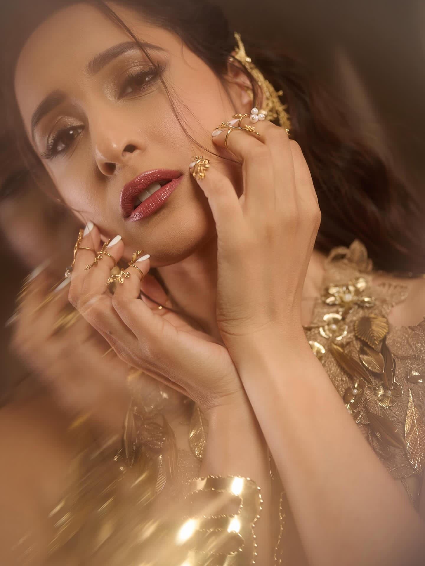 G8D2dYUaYAAufly?format=jpg&name=large