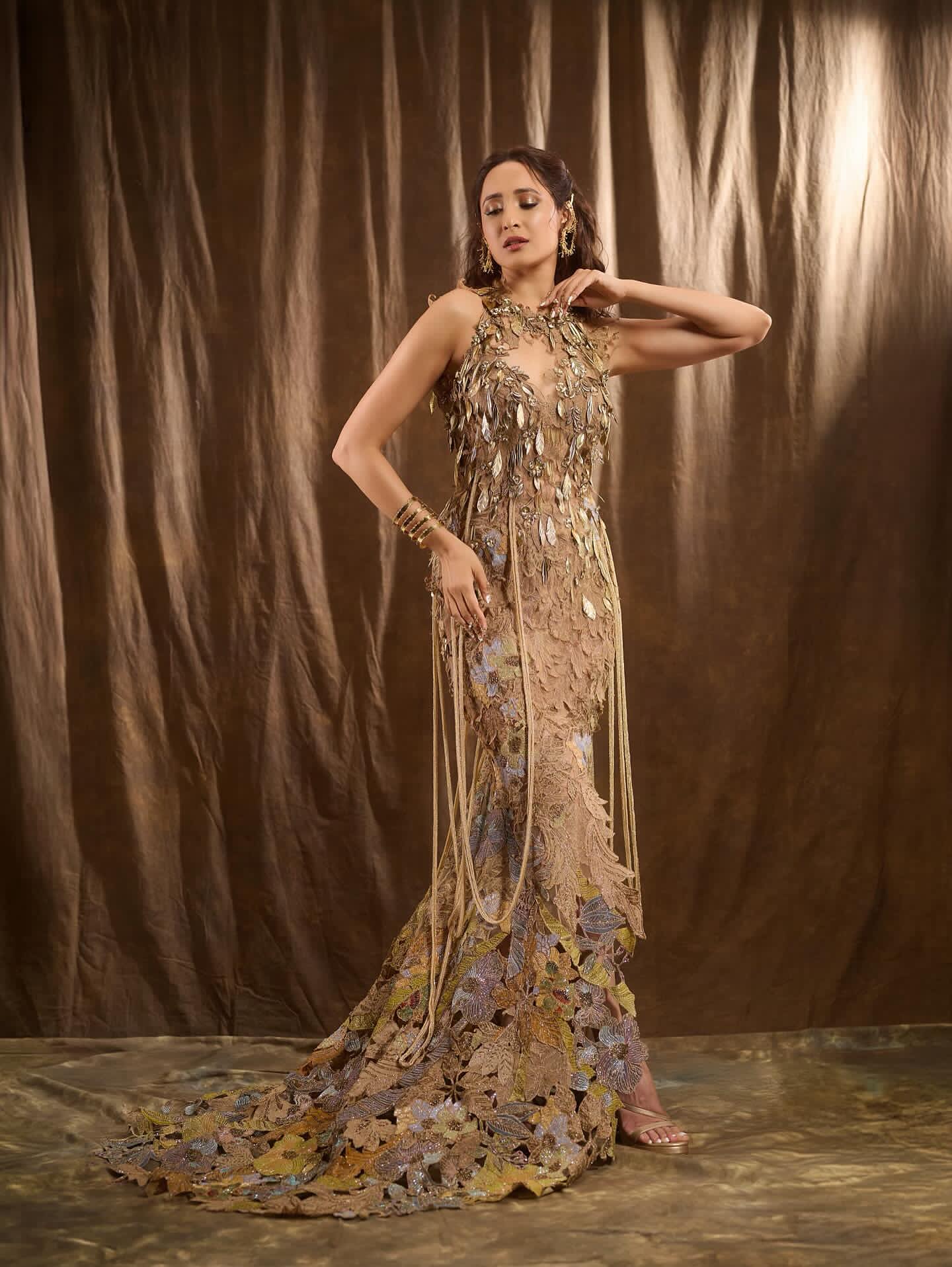 G8D2dbEbkAEZWmv?format=jpg&name=large