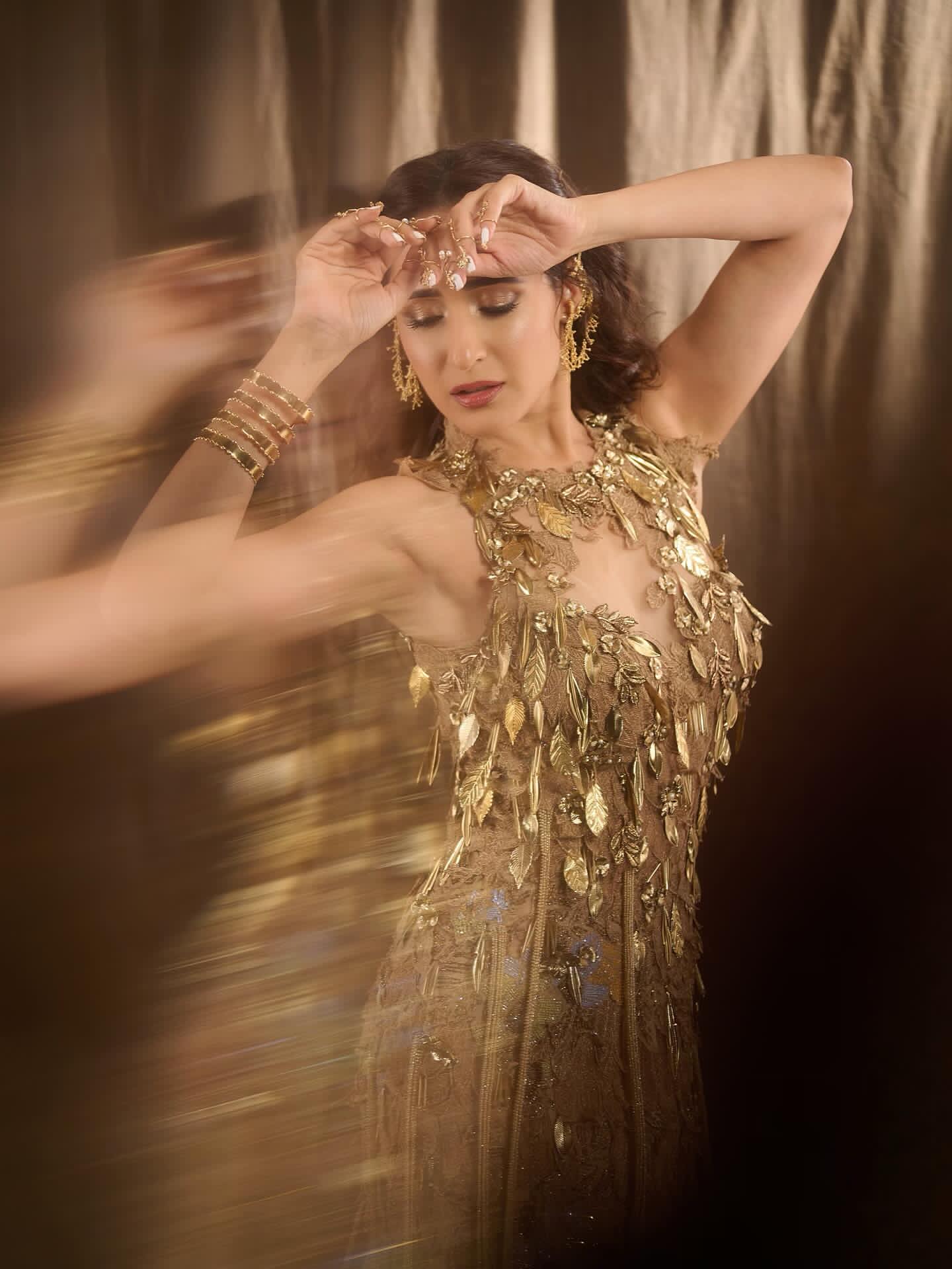 G8D2emUaYAAroGy?format=jpg&name=large