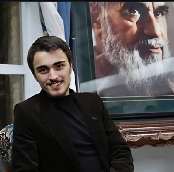 دلار 130 تومن… 
خاندانت رو گاییدم بچه کونی!