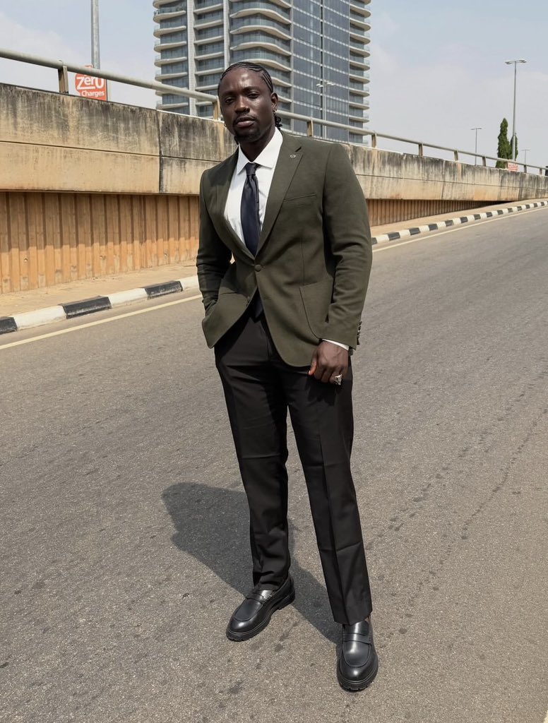 CHULLY1010's tweet image. Who would you vote for as the leader of the youth?