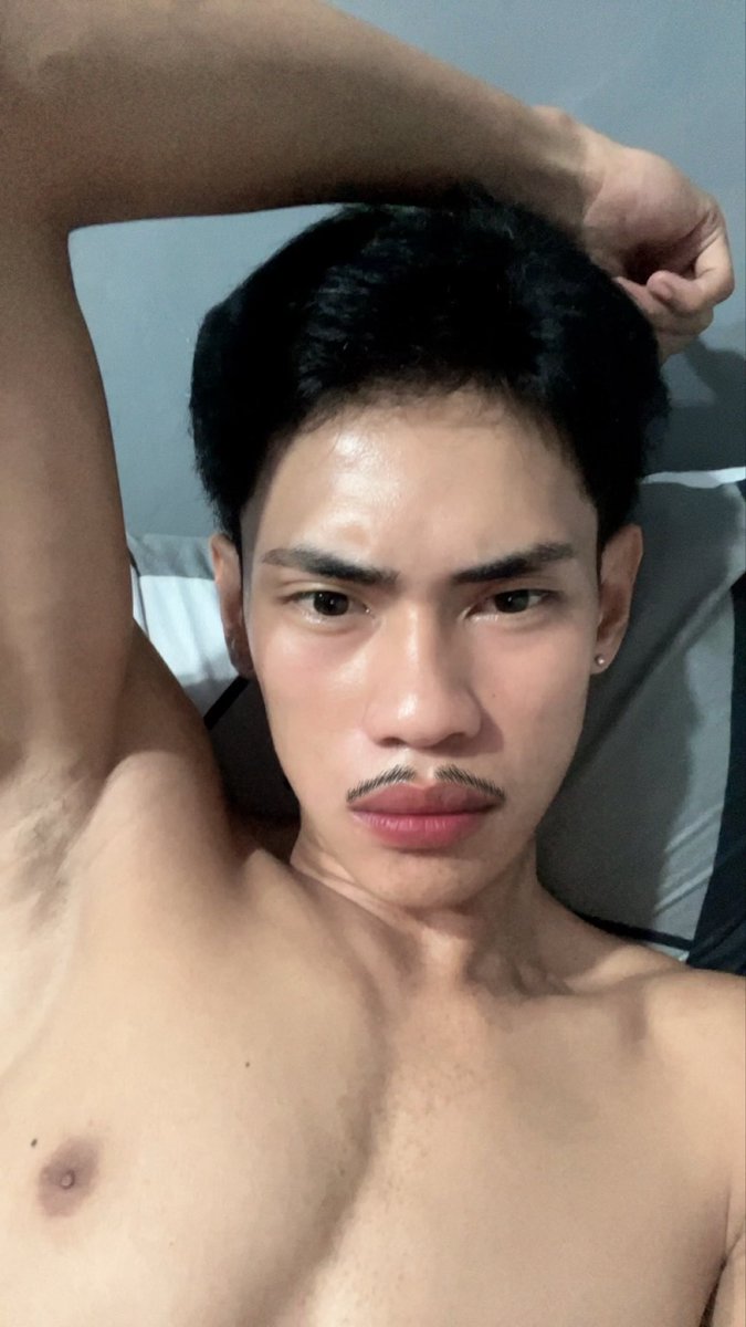 whotfiszentho tweet media