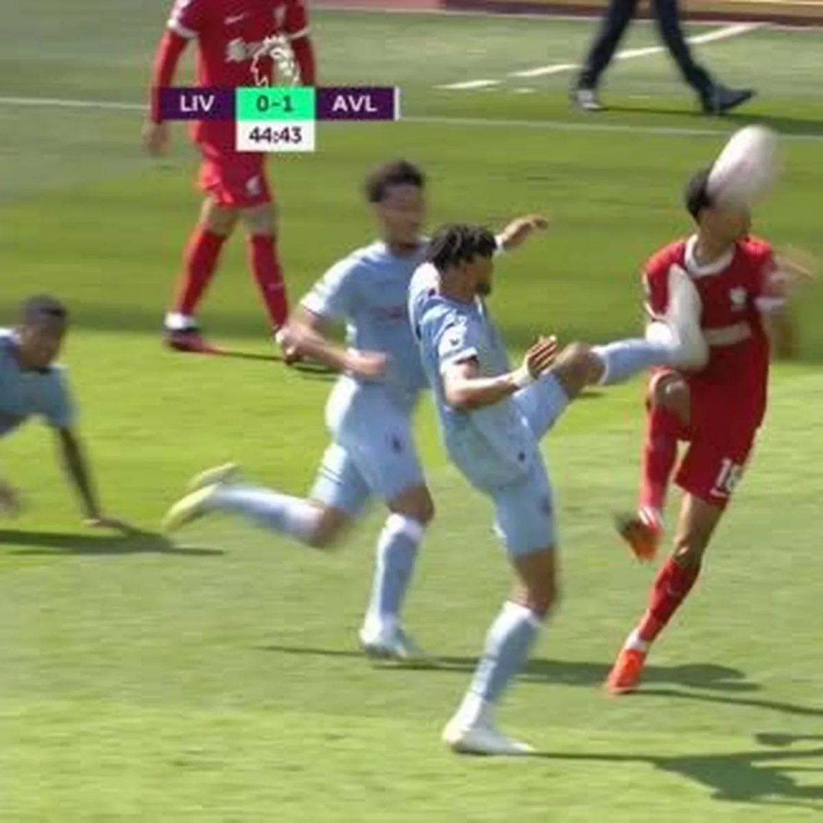 juza_23's tweet image. Studs in the chest is not a red card when it’s against a Liverpool player. We know this.