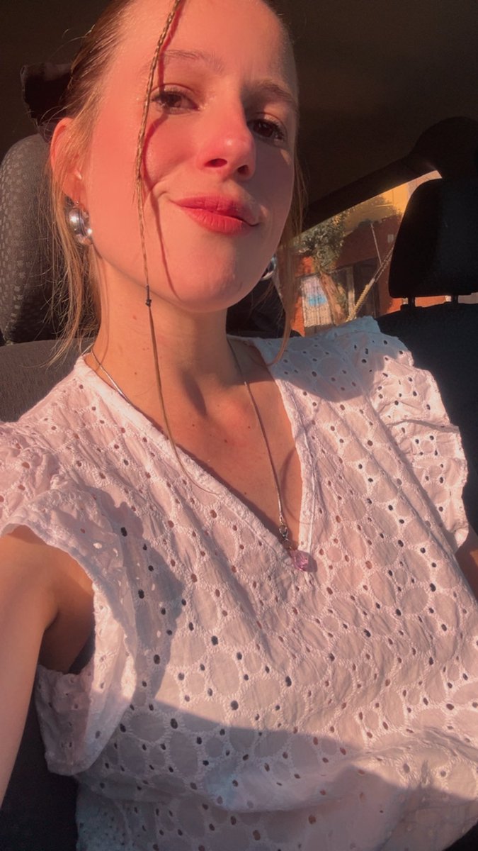 belucebolla's tweet image. 💫