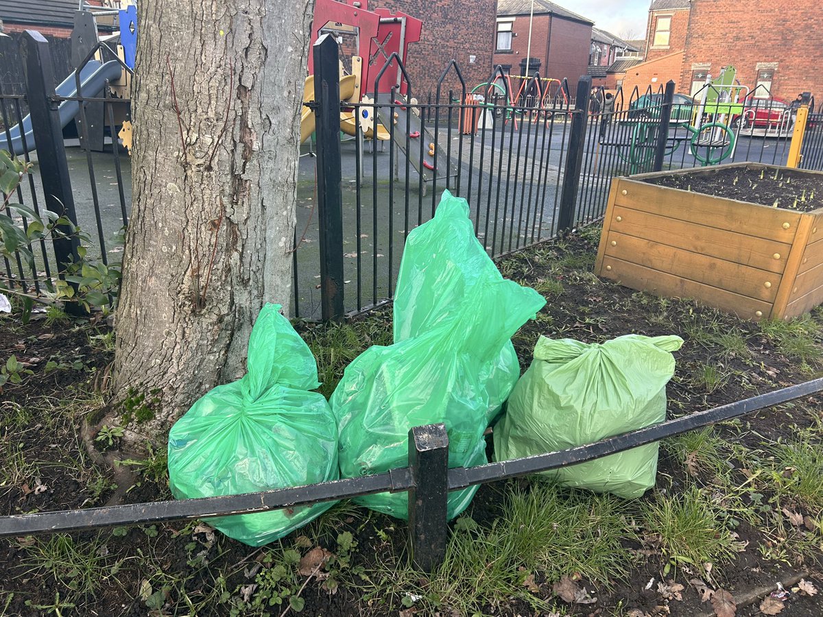 Deeplish C C tweet media