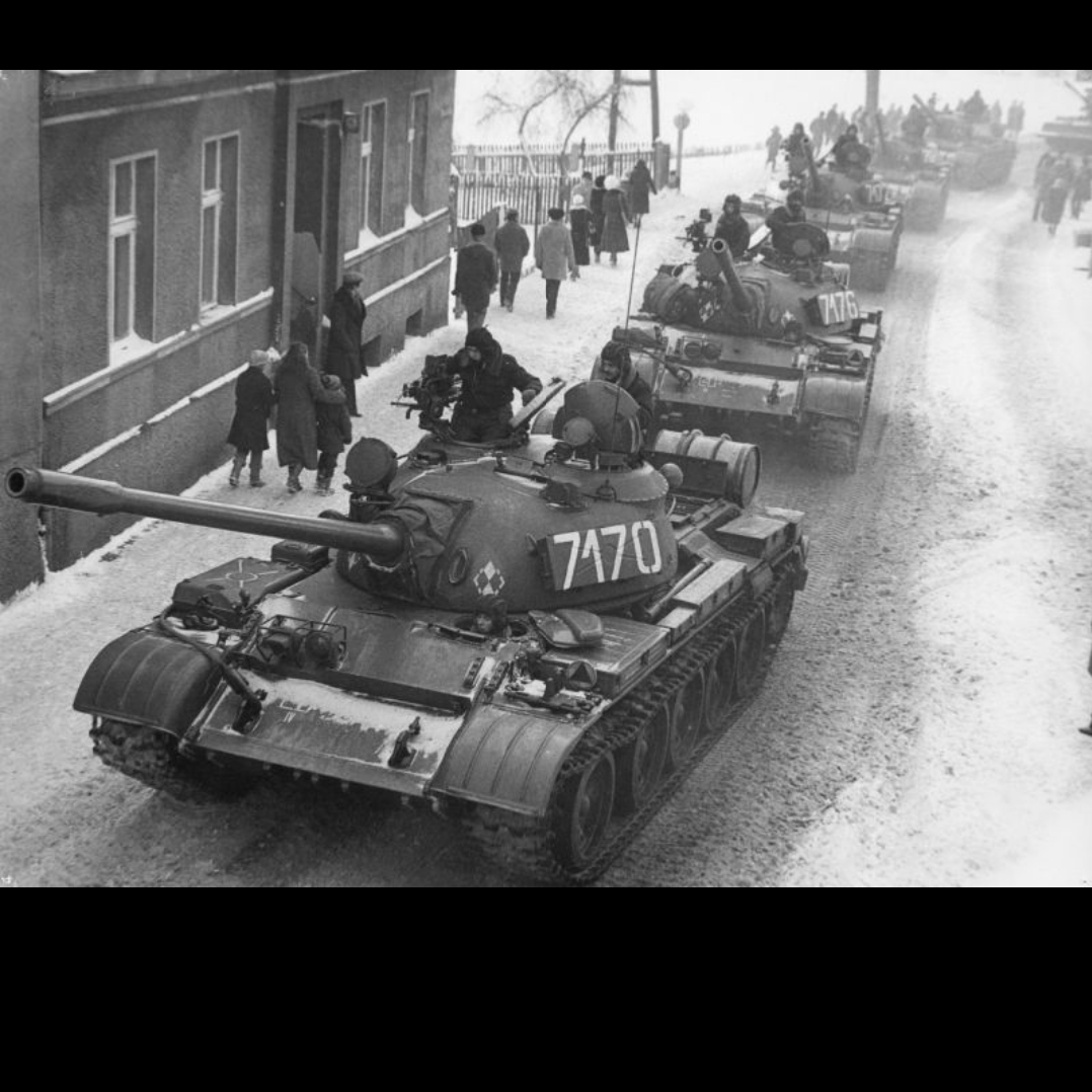 LiamOMaraIV's tweet image. On #ThisDayInHistory in 1981, #WojciechJaruzelski declared #MartialLaw in #Poland mainly due to the #Solidarność / #Solidarity movement. It was the first #Communist military régime. Showing how little such #Marxists understood Marx, they argued the state came before the workers.