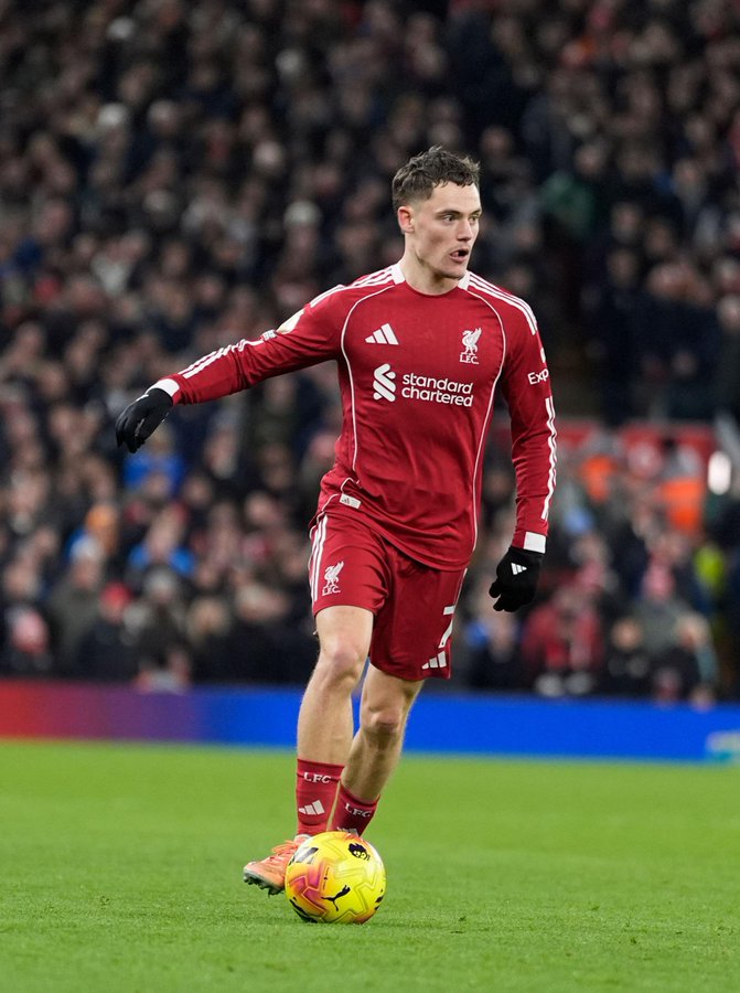 أداء فلوريان فيرتز في الشوط الأول ضد برايتون بالأرقام: 8 صراعات على الكرة. 6 صراعات فاز بها. 6 لمسات داخل منطقة الخصم. 5 مرات استعادة للكرة. 3 تدخلات ناجحة. 2 مراوغة ناجحة. 2 فرصة صناعة أهداف. 1 خطأ كسبه 