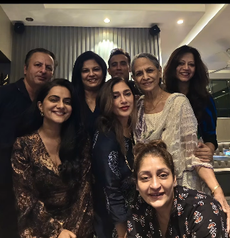 cant describe how happy i feel to see Rita maa celebrate him with the family every year. such grace such strength, sid really got it from his mumma 🥹💗
may they continue to be there for each other and him always and always 
#SidharthShukla #HBDSidharthShukla