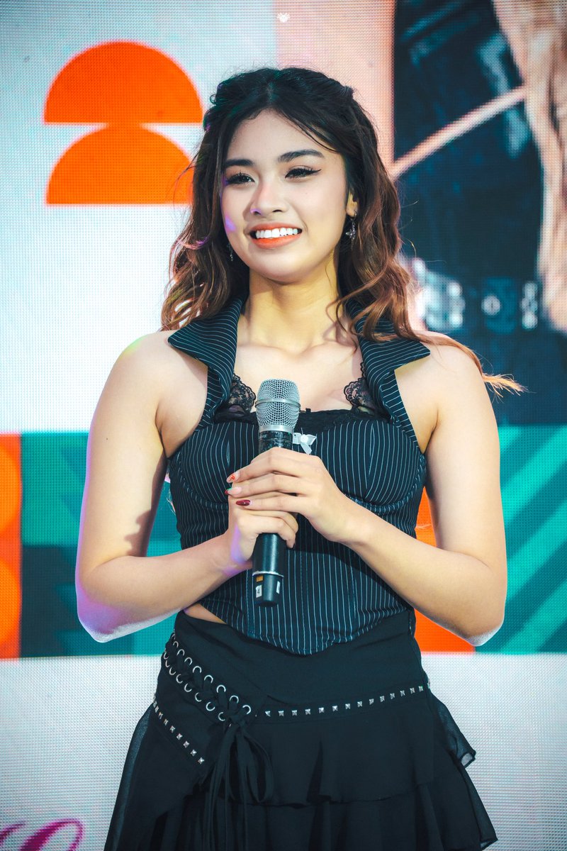 📆 2025.12.13 QUADLIPS COLE
📍 QUADLIPS 1ST MALL SHOW
📸 GATEWAY 2 SKYVIEW

#QUADLIPSMallshowPH 
#QUADLIPS #QUADLIPSCole #ColeMNL48
#mnl48