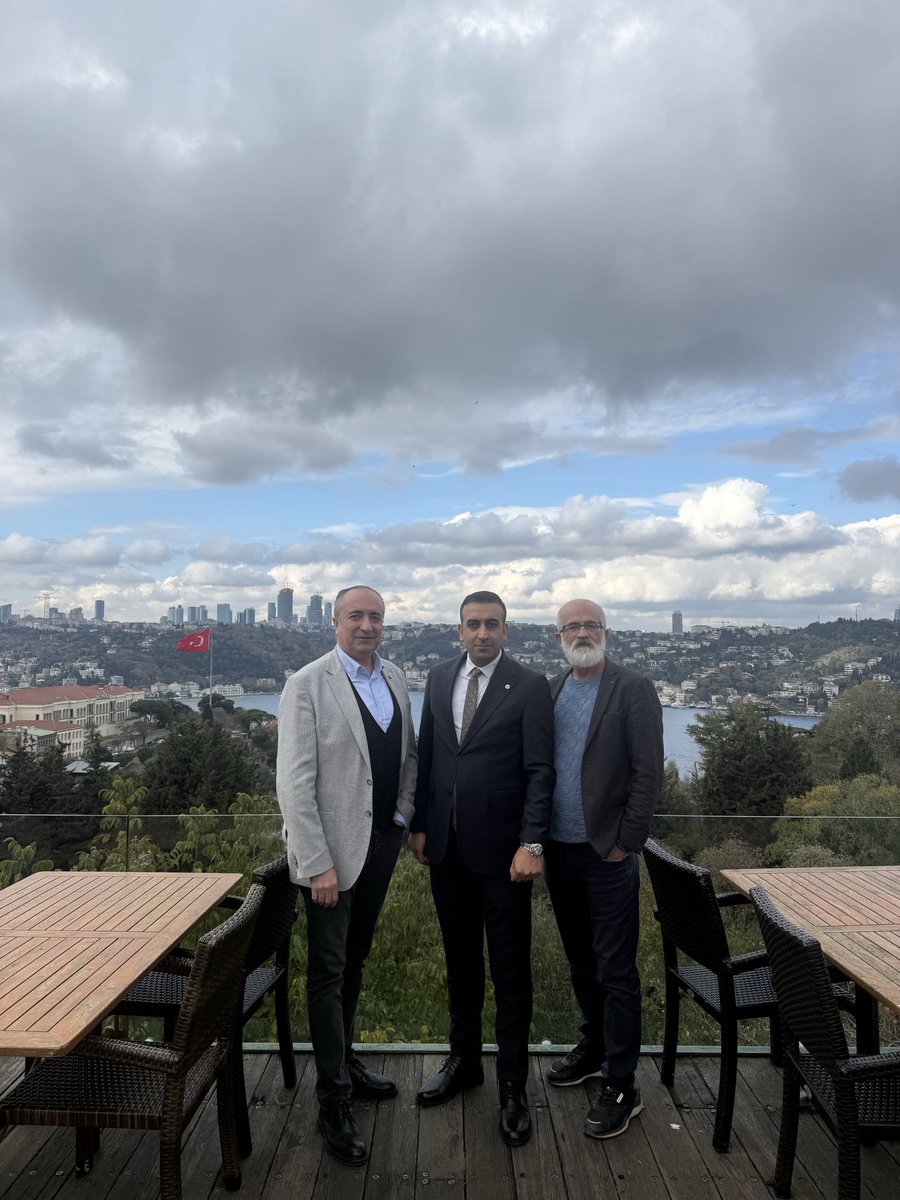 AvsarBaris's tweet photo. İstanbul Ticaret odası restorasyon ve izolasyon komitesi sektör temsilcileri ile harika bir kahvaltı organizasyonu gercekleştirdik https://t.co/UFJtRTSG25