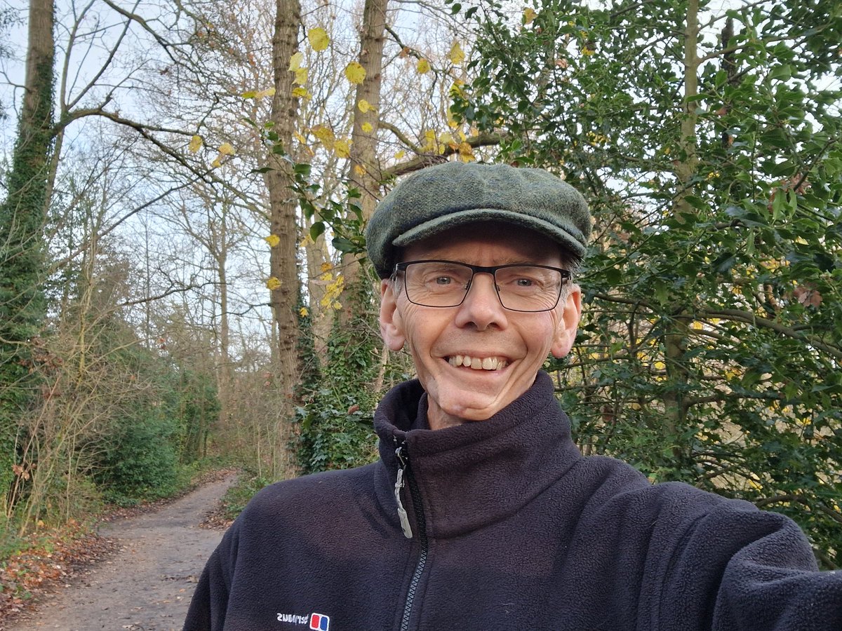 A steady and careful walk today after my interventional radiology procedure. The new feeding tube is working well, and there is no NG tube or chest drain to contend with. I have my immunotherapy treatment on Monday, so a couple of days rest before going back to hospital.