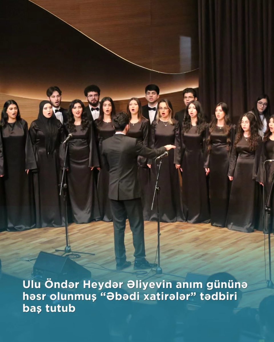 ireli_pu's tweet photo. 📌Ulu Öndər Heydər Əliyevin anım gününə həsr  olunmuş "Əbədi xatirələr" adlı tədbir keçirilib.

Tədbir “İRƏLİ” İctimai Birliyinin təşkilatçılığı və Beynəlxalq Muğam Mərkəzinin dəstəyi ilə həyata keçirilib

#ireli2025 #HeydərƏliyev https://t.co/1ngg2srxqe