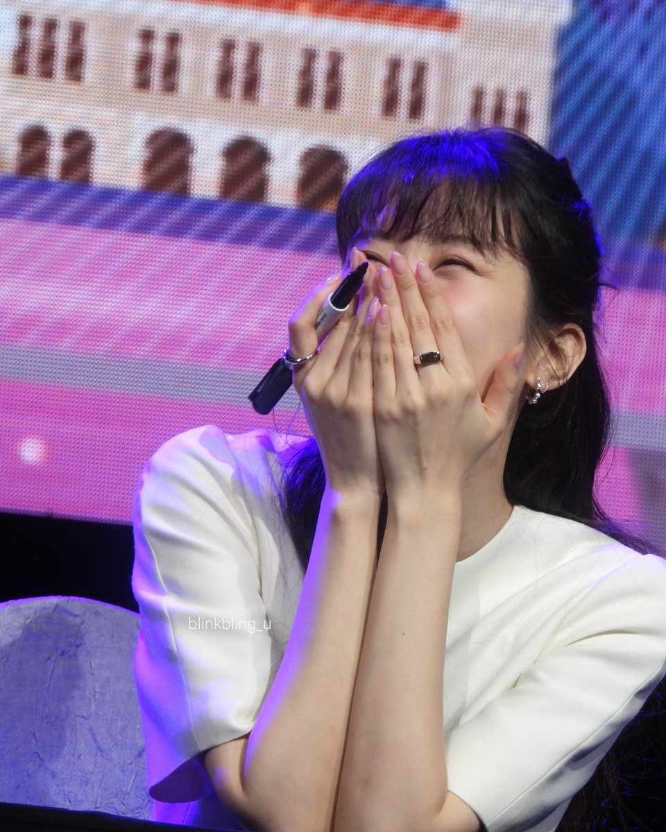 hallomki's tweet photo. #MUNKAYOUNG #MUNKAYOUNGINKL #KBEE2025KUALALUMPUR #KBEE2025 #KBEEKL #문가영 #Moongayoung https://t.co/3LFS51XRzz