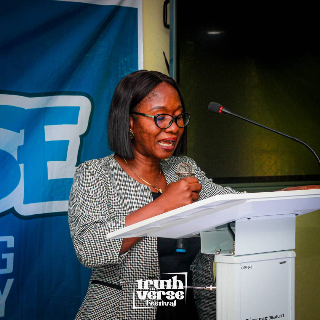 Roundcheck tweet media