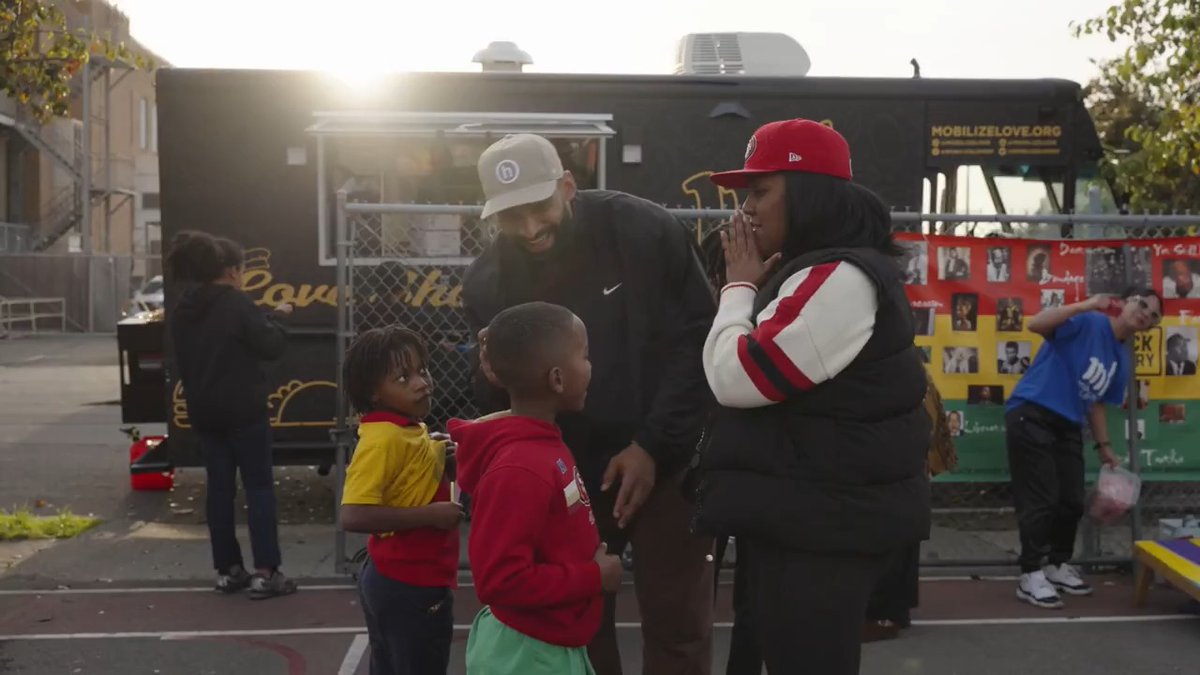 Earlier this year, Curtis Robinson donated a mobile barbershop to Mobilize Love.
Last week, he saw it in full force at his A Cut Above the Rest event which provided children in Oakland with haircuts, eye exams, food and so much more 🫶
@nationwide | #WPMOYChallenge