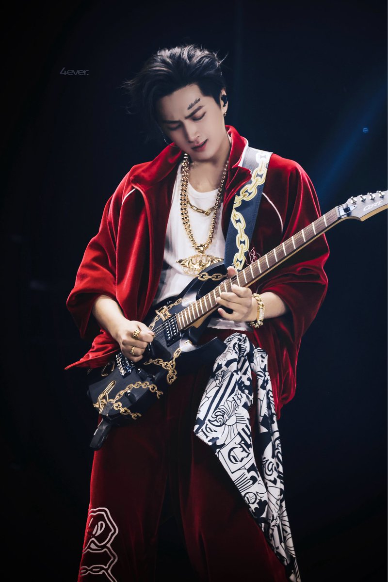 4𝒆𝒗𝒆𝒓. tweet media