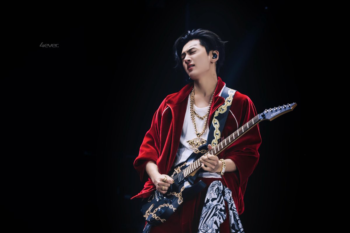 4𝒆𝒗𝒆𝒓. tweet media