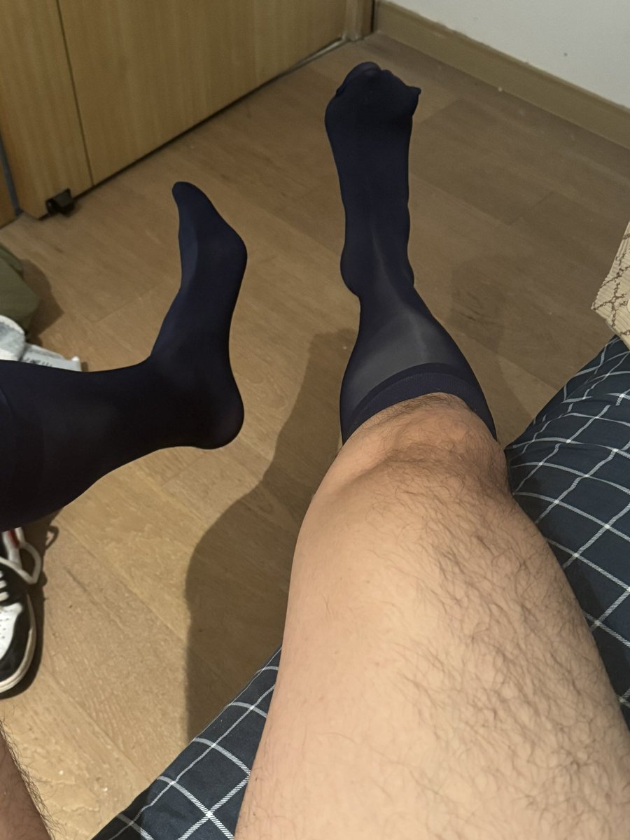 sockrubb tweet media