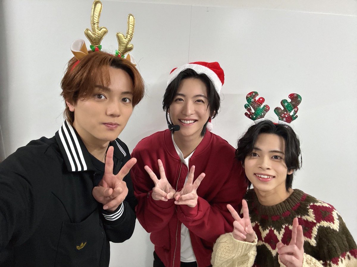 senacchiii_02's tweet photo. けんとくんのイベント！！！
ありがとうございましたあああ！！！

ひと足早くクリスマス気分を味わえました🎅
けんとくん呼んでくれてありがとー！

僕たちの自作ケーキを添えて。
きのこ派もたけのこ派も
末永く仲良しでいられますようにっ🍄🎋 https://t.co/1vbf8PbBZL