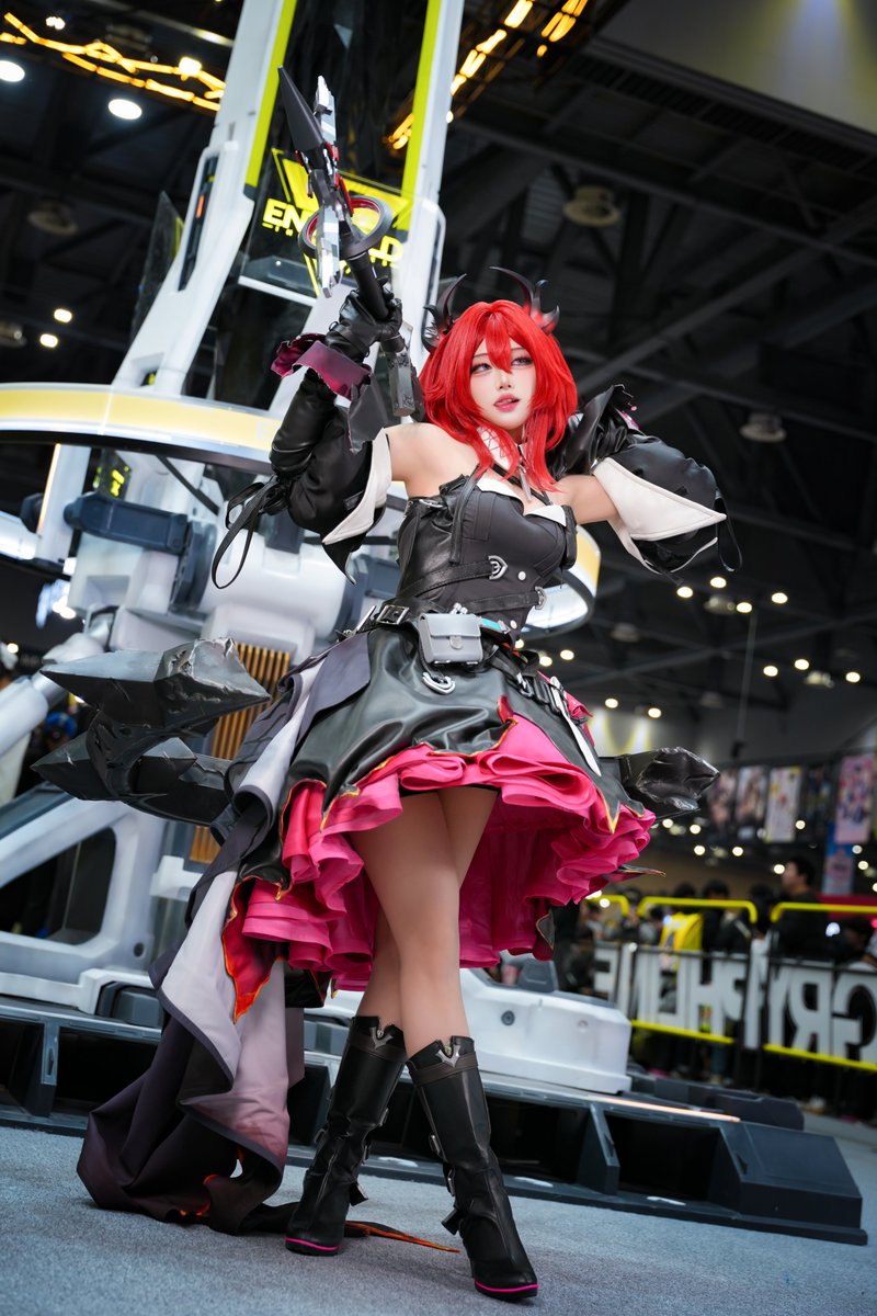 #AGF_2025 
🎮 #Endfield 
👤 #Laevatain 
🌟 <a href="/jinniichan/">김진</a>