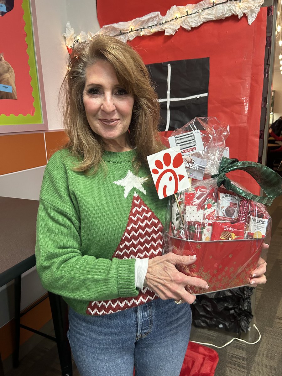 Lawler Middle School tweet media