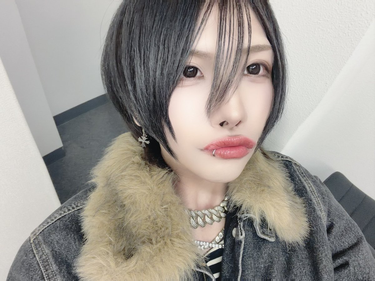 インストアありがとう

平成代表みたいな服✞