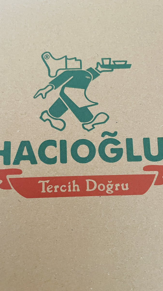 goncadolu's tweet photo. Hacıoğlu lahmacundan (Kartal Cevizli Şube) sipariş ettiğimiz lahmacunun yanında gönderilen maydonozun içine koza yapan nedir? ben Karaböceğe benzettim. yıkamıştım bir güzel bulaştı hepsine larvaları varsa ve yediysek.küçük çocuğumda yedi. Bu nasıl bir sorumsuzluktur anlayamıyorum https://t.co/a0JglOlnCN