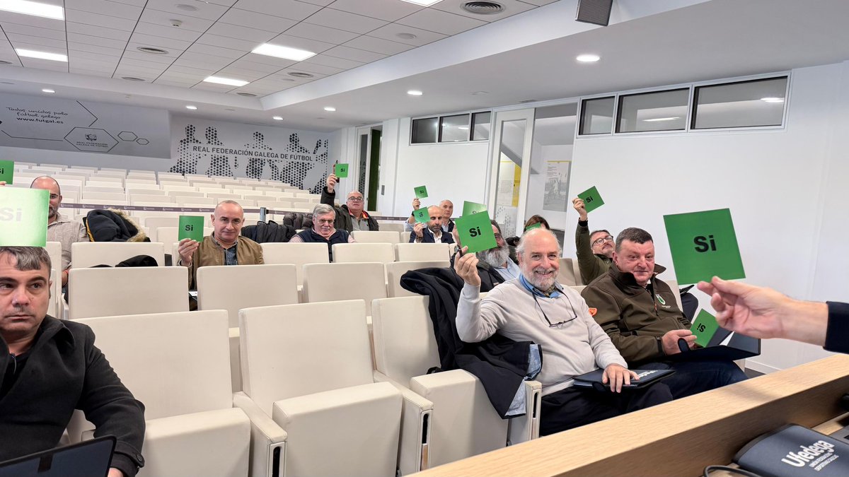 UFEDEGA_'s tweet photo. No apartado de rogos e preguntas abordáronse algúns dos temas de máis relevancia da actualidade do deporte federado galego.
#UnhaSoaGaliciaNoDeporte
#GaliciaXogaUnida https://t.co/tz5SNtpBd3
