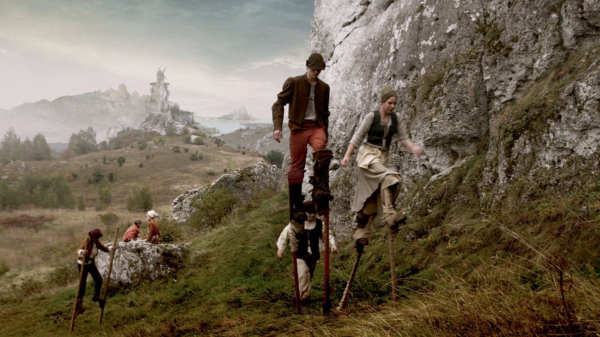 Divine Depictions: The Christian in Art Through the Ages, image size:1199x675