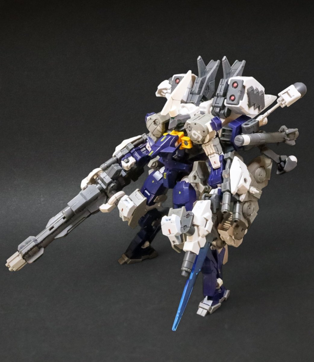 TAKAC0903's tweet image. 【Re:ゼノストライク09】
​アルト（ゼノストライク09）をRe:ボルタフレームへ変更し推力と機動力を増強
​重武装を携行し、上空から目標拠点への強襲制圧を任務とする高火力カスタマイズ機

※ランナー加工あり、成型色仕上げ、無接着
↓続く
#30MM地球連合軍
#30MM空エリア