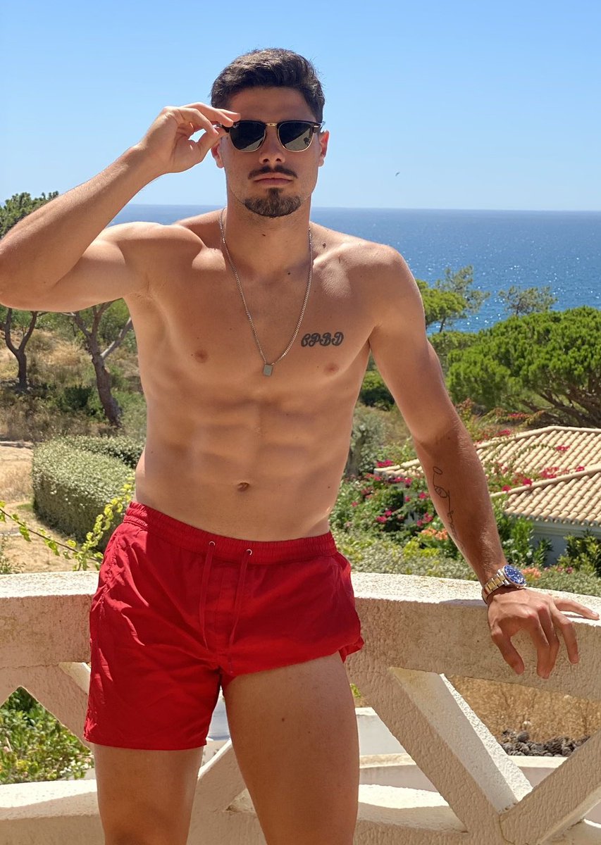 FOOTBALLERS HOT 13K ⚽🔥👣 tweet media