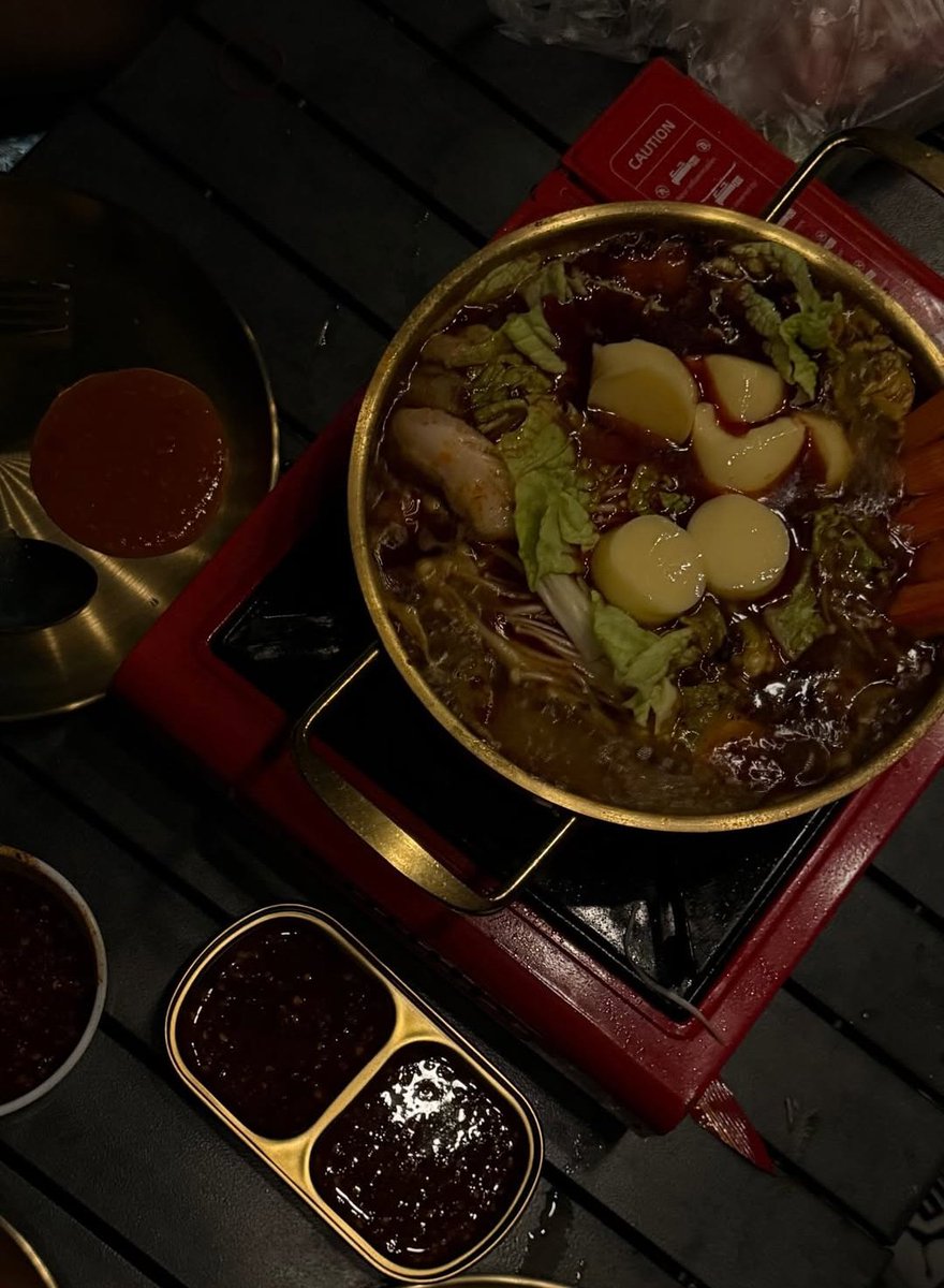 แคมป์ริมน้ำชิลๆกับชิกันค่ะทุกคน☺️
#ShirxiYummy