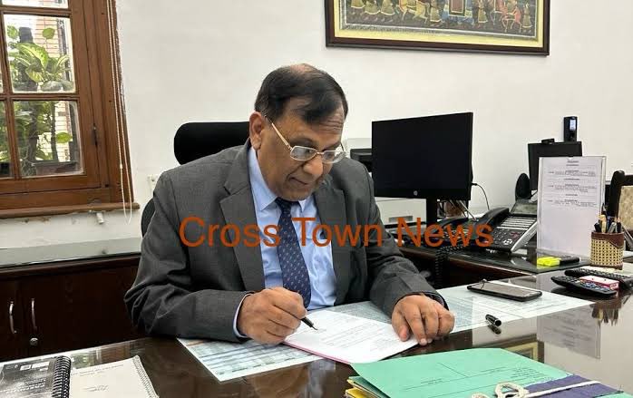 CrossTownNews's tweet image. Retd J&amp;amp;K cadre
IAS Officer RK Goyal  is new Chief Information Commissioner of India

#JammuKashmir #india #cic 

crosstownnews.in/post/150531/re…