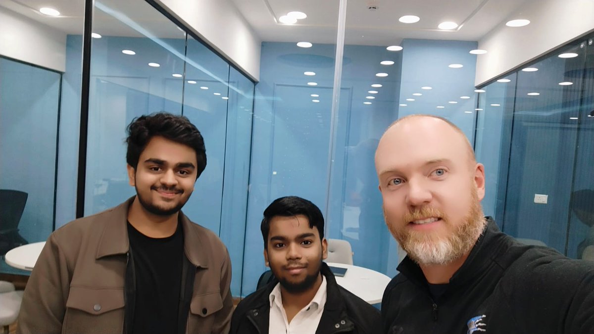 VANSH SINGLA tweet media