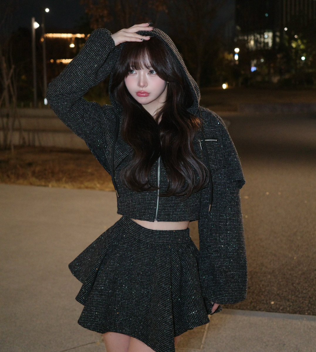 スパンコール×ツイードが存在感抜群♡ スタイル激盛れセットアップ