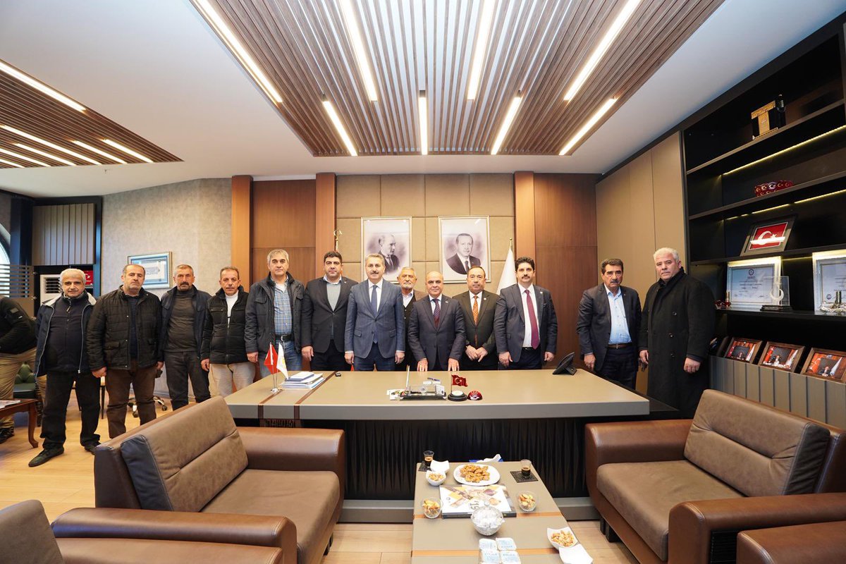 Genel Merkez Yerel Yönetimler Başkan Yardımcımız ve Bölge Koordinatörümüz Sn Eyüp Eroğlu, İl Başkanımız Sn Mehmet Uncu,il yerel yönetimler başkanımız Mehmet İleri ,ilçe başkanımız Mehmet Yıldız ile birlikte Ömerli Belediyemizi ziyaret ederek AK Parti Belediye Başkanımız  Sn