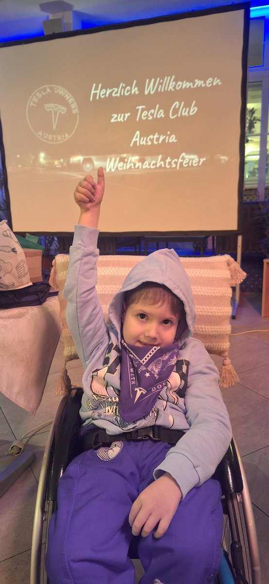 PetraTeslaLove's tweet image. A big thank you to @TeslaClubAT  for the amazing Christmas Party and wonderful Christmas dinner on December 12, 2025, in the beautiful Flachau! 🎄🚀

We (with my love @MadelArtem and my son Ondrej) loved catching up again with friends and fellow Tesla enthusiasts, and it was…