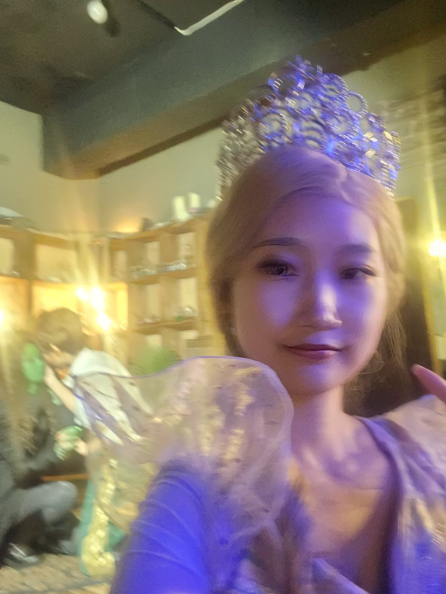 #Loserlesbiangirl
I'm fine :)