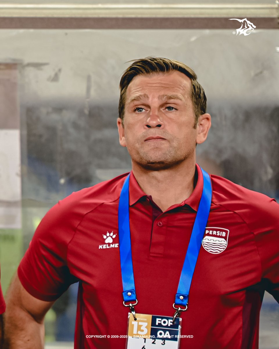 simamaung's tweet photo. Di game melawan Malut United besok, Coach Bojan dipastikan absen karena terkena akumulasi kartu kuning (2 KK). Posisinya akan digantikan oleh Igor Tolic.

#SIMAMAUNG https://t.co/hi2QPZNbJ9