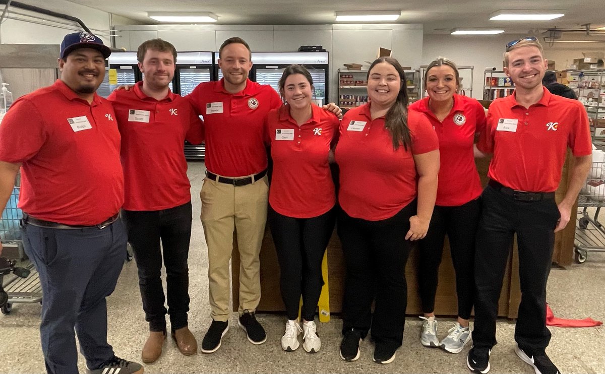 RowanHelpingMin's tweet image. A big thank-you to the Kannapolis Cannon Ballers team for volunteering in our Pantry and Clothing Center! They stocked shelves, sorted clothing, and helped us serve neighbors during a time of record demand. We’re grateful for their support and hope to see them again soon! 🧡