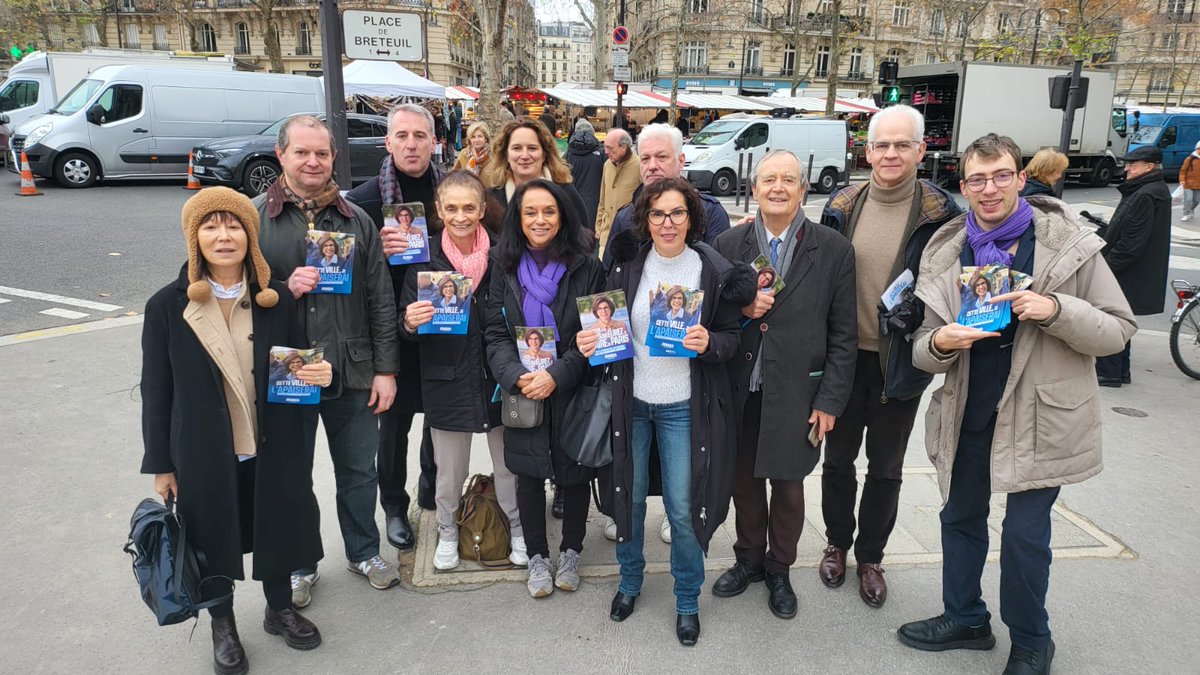 LOZINJF's tweet photo. Ce matin au marché #Saxe #Paris7 #Paris15 au contact avec les habitants pour porter le programme d'une ville apaisée avec @datirachida @PourDati2026 #Dati2026 https://t.co/k1vhK8KcBP