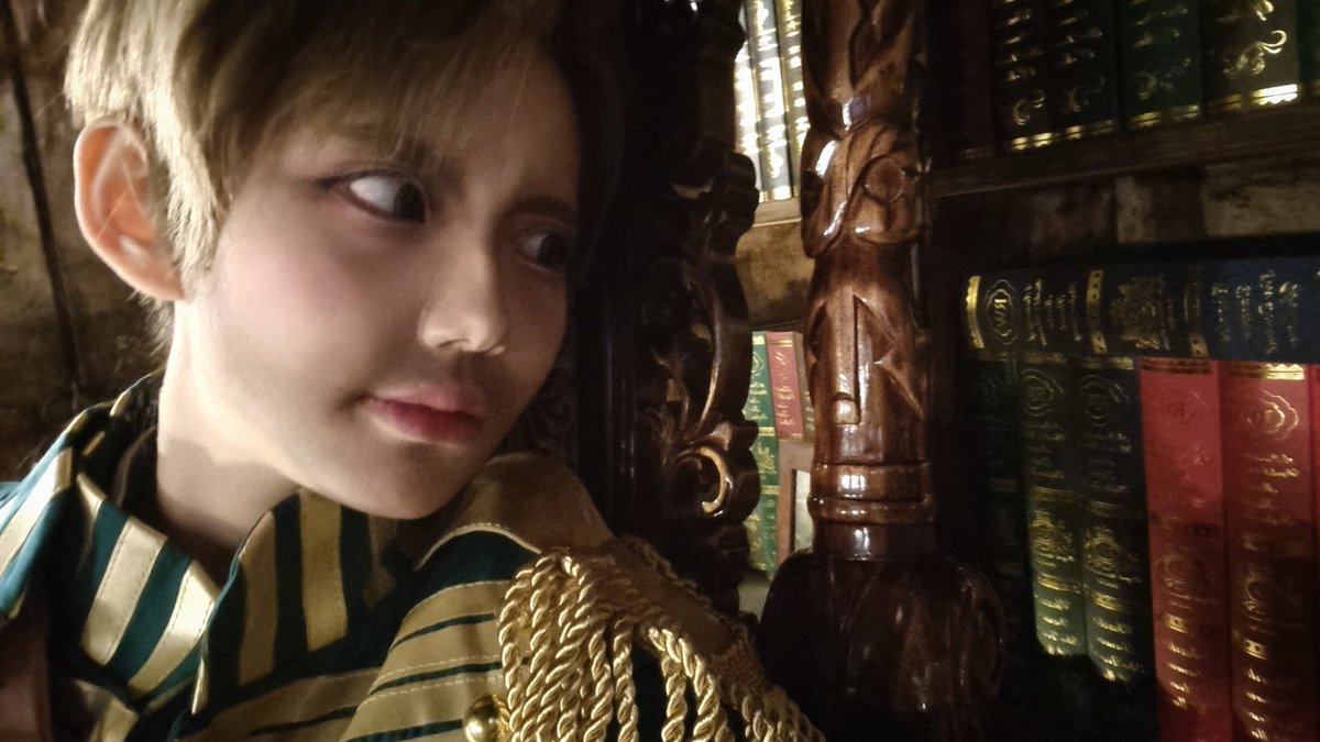 왕댜님 찍었다☺️
댄투랖 버전이랑 오즈의 마법사도... 은젠간하겠지