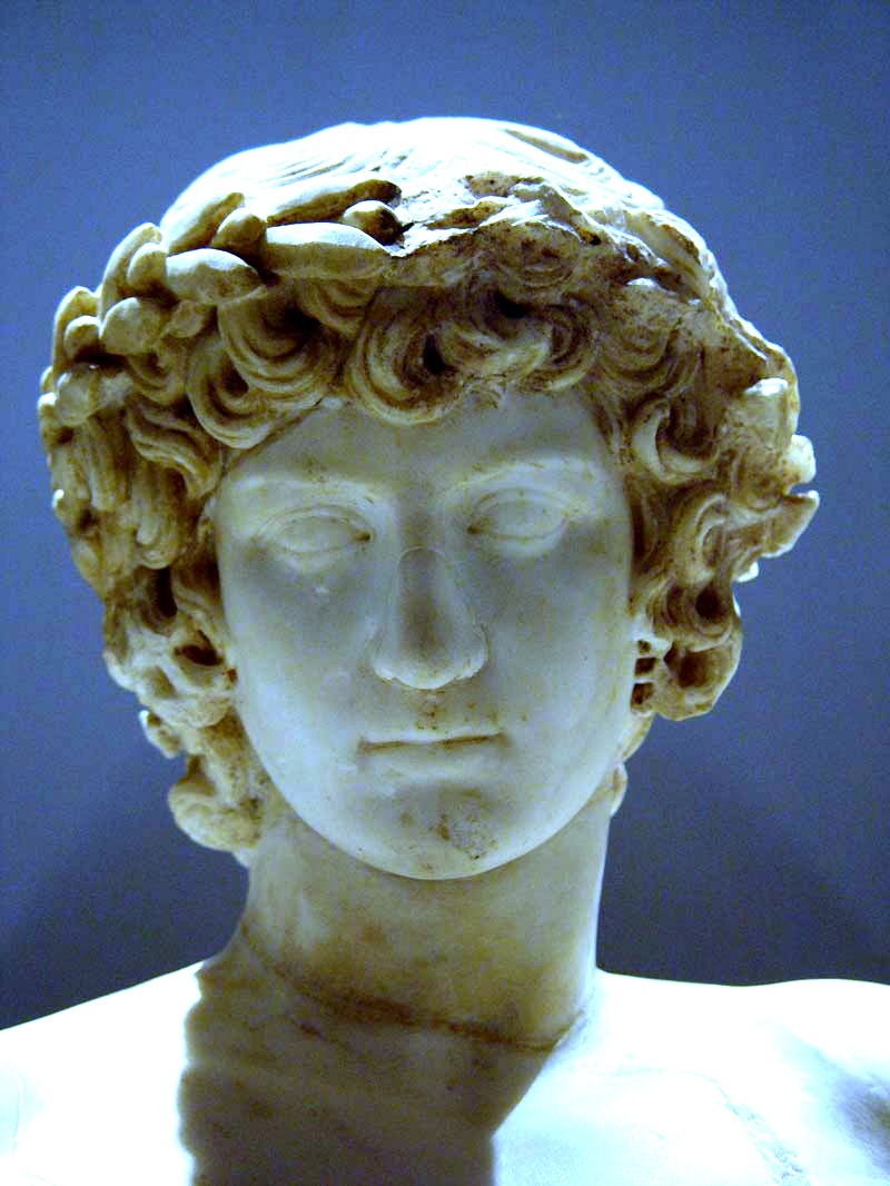 antinousgaygod's tweet photo. 🪷 #Geminid #meteors are back! The #Geminids #meteor shower peaks this week, the last big meteor shower of the year! They streak out from the heavenly twins. Details: https://t.co/xJjITLnY62 Statue: #Antinous (left) as #Castor with #Pollux #Ildefonso #Dioscuri @museodelprado. 🪷 https://t.co/omTR6lm6eT