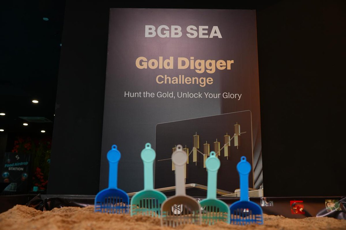 BGBClubSEA's tweet photo. Doors open soon!
Booth set, merch out, portal glowing.๐ง๐
See you in a bit. ๐ก
#EventWithBitget #Beyond2025Carnival #MyBitget2025 https://t.co/UT7q5EgbMD