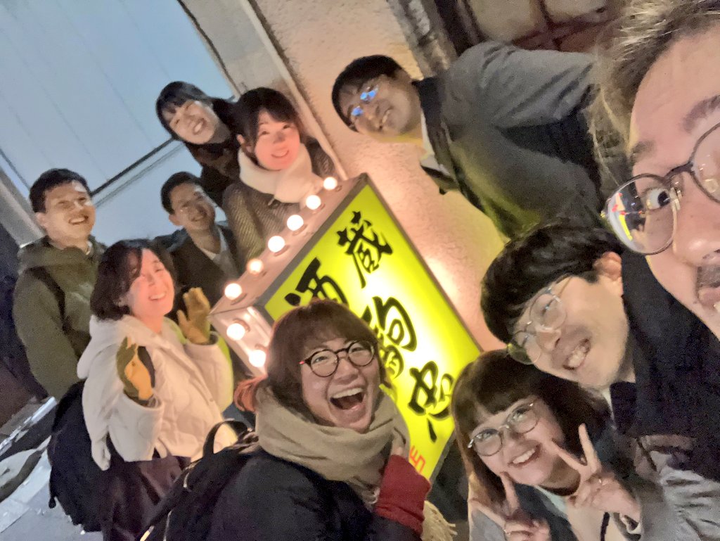 うたごえの2025年の練習納めでした！見学の方にも来ていただき、賑やかな練習となりました👏 今年取り組んだプレイバックの時間も🥰
練習のあとは心のふるさと・駒忠にて忘年会🍻 みんなで楽しく飲んで語らいました。
来年は1月9日から練習を始めます。私たちと一緒にバーバーショップしましょう✨